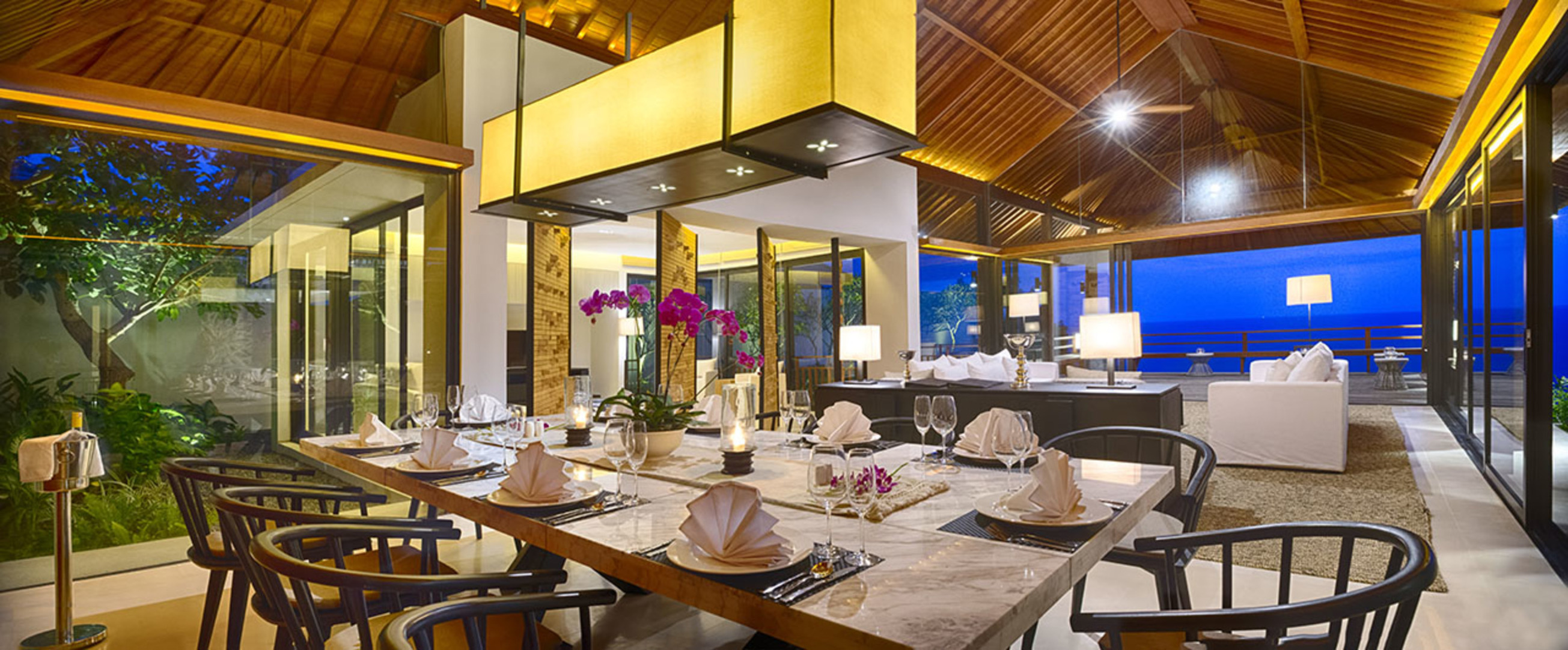 Erleben Sie ultimativen Luxus am Strand – Bali Villa 1129