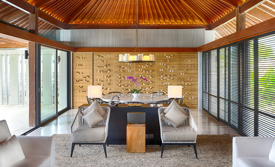 Erleben Sie ultimativen Luxus am Strand – Bali Villa 1129