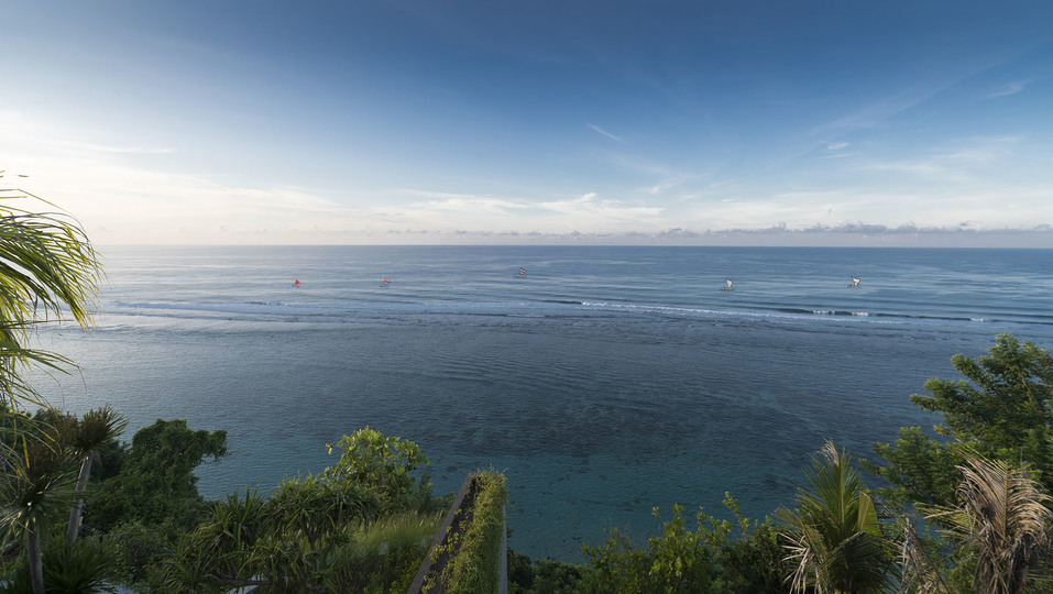 Erleben Sie ultimativen Luxus am Strand – Bali Villa 1129