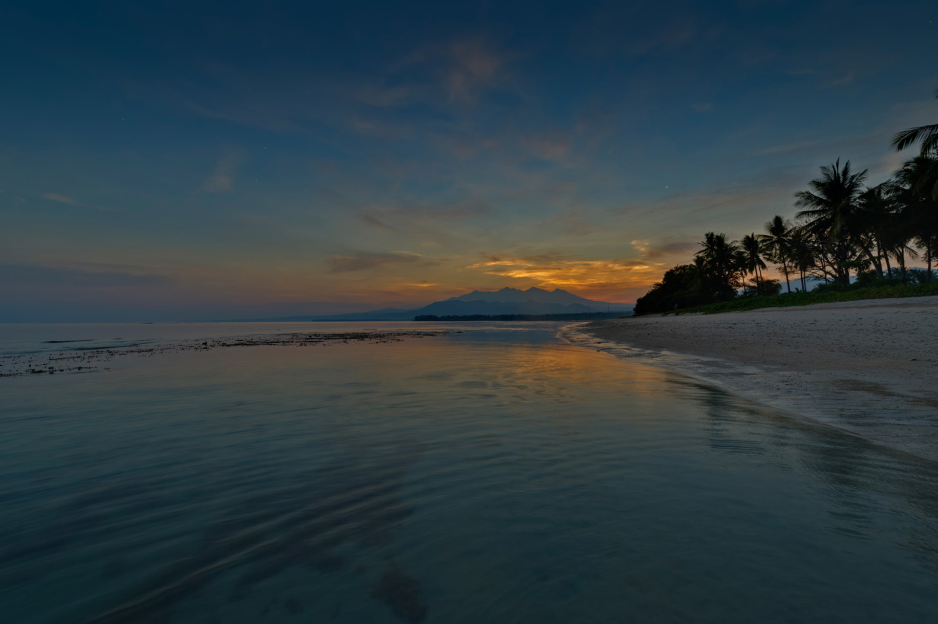 Luxus-Fluchtvilla mit Meerblick in Lombok, 1133