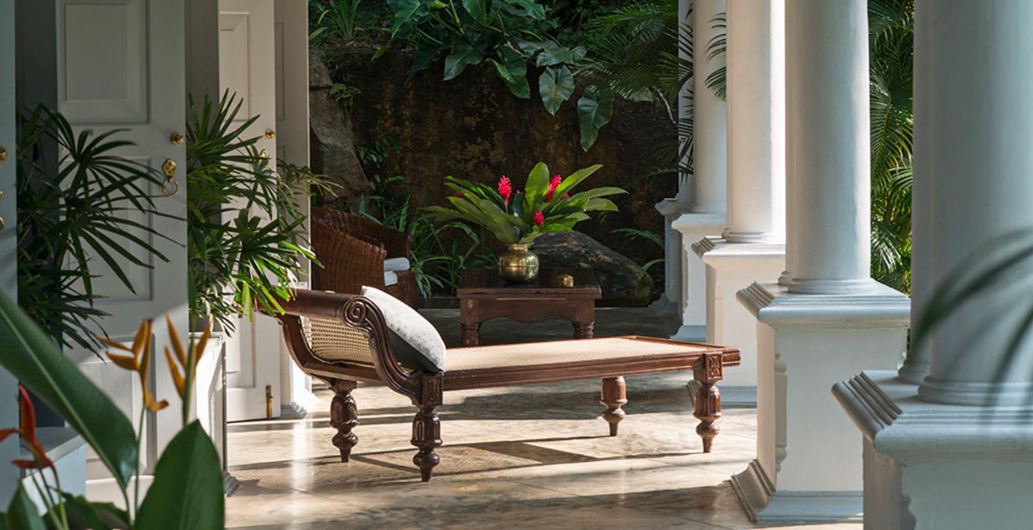 Mieten Sie diese Luxusvilla mit Familie und Freunden, mit 24/7-Concierge und Privatkoch, Villa Pooja Kanda