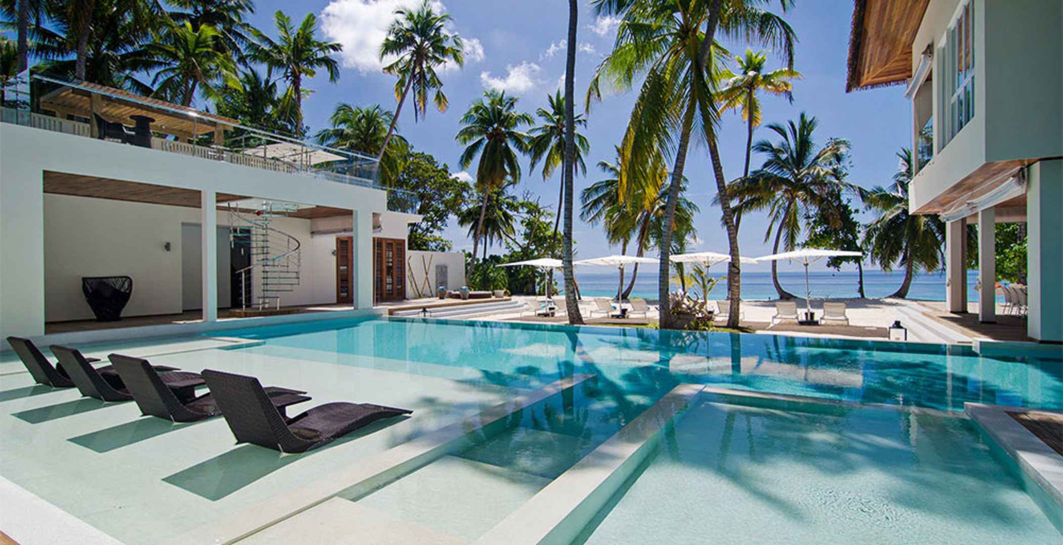 Sie und Ihre Familie werden diese Ultra-Luxus-Villa auf den Malediven mit 24/7-Concierge, voll besetztem Personal und Privatkoch lieben, Amilla Villa Estate