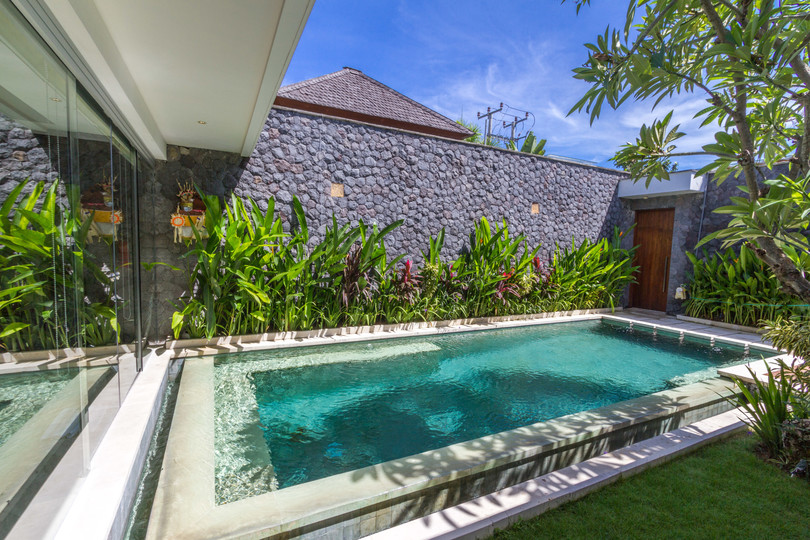 Luxuriöse Ferienvilla in Seminyak günstiger als ein Hotel, Bali Villa 1146