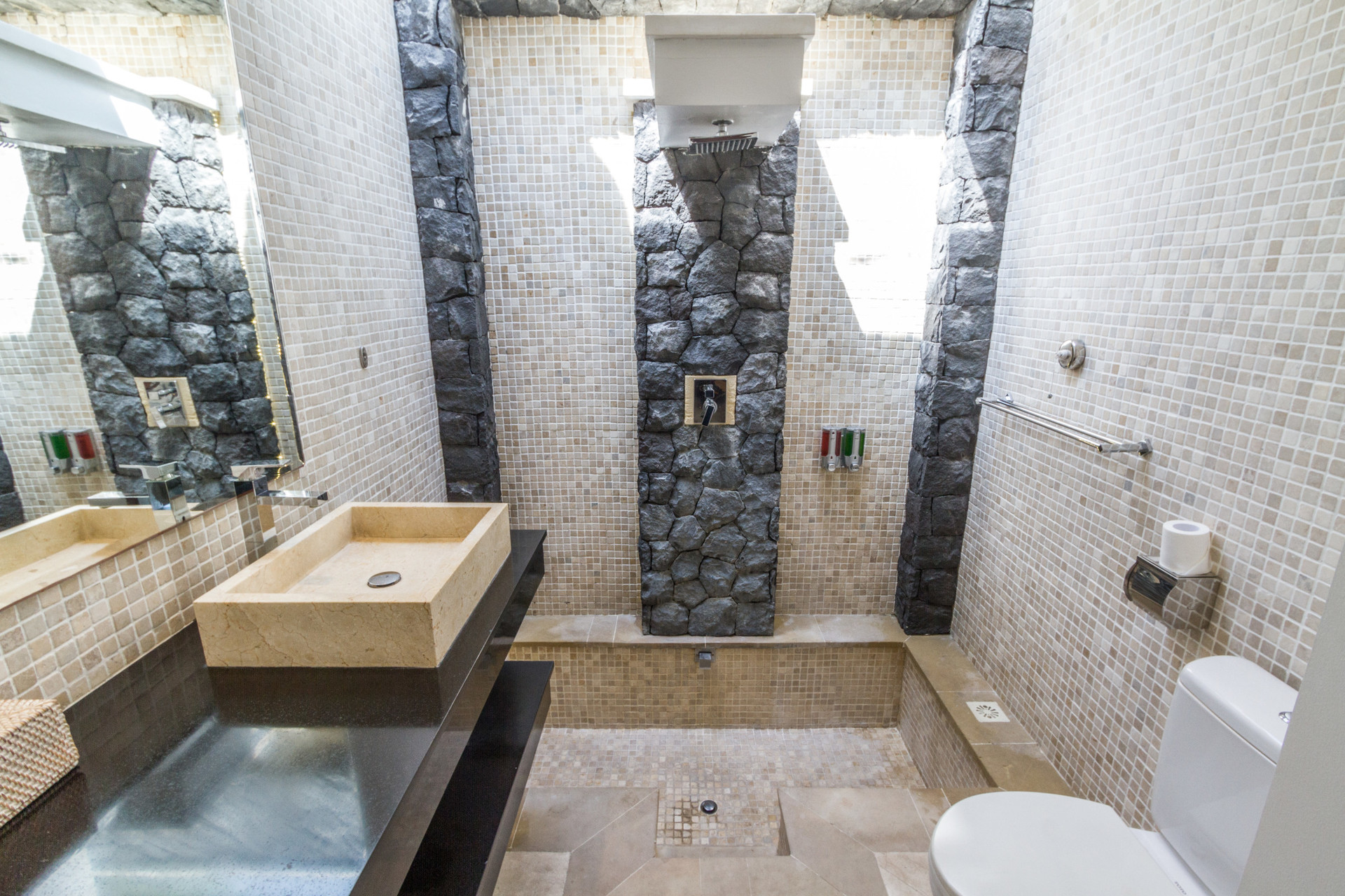 Luxuriöse Ferienvilla in Seminyak günstiger als ein Hotel, Bali Villa 1146