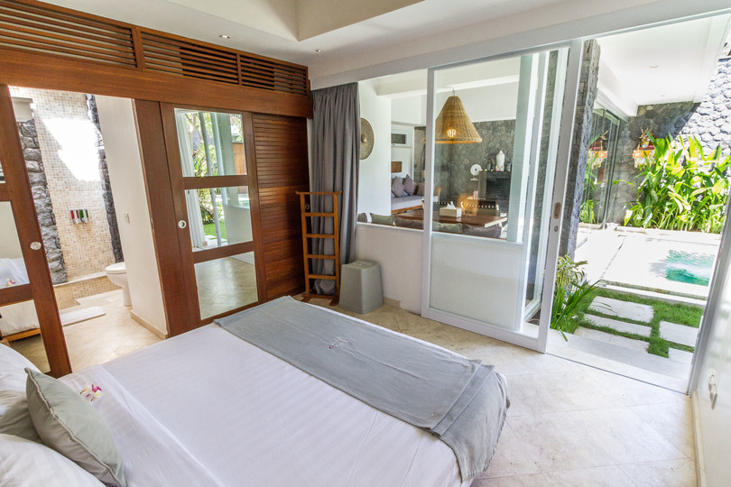 Luxuriöse Ferienvilla in Seminyak günstiger als ein Hotel, Bali Villa 1146
