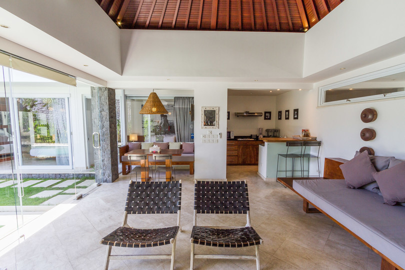 Luxuriöse Ferienvilla in Seminyak günstiger als ein Hotel, Bali Villa 1146