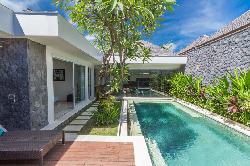 Luxuriöse Ferienvilla in Seminyak günstiger als ein Hotel, Bali Villa 1146
