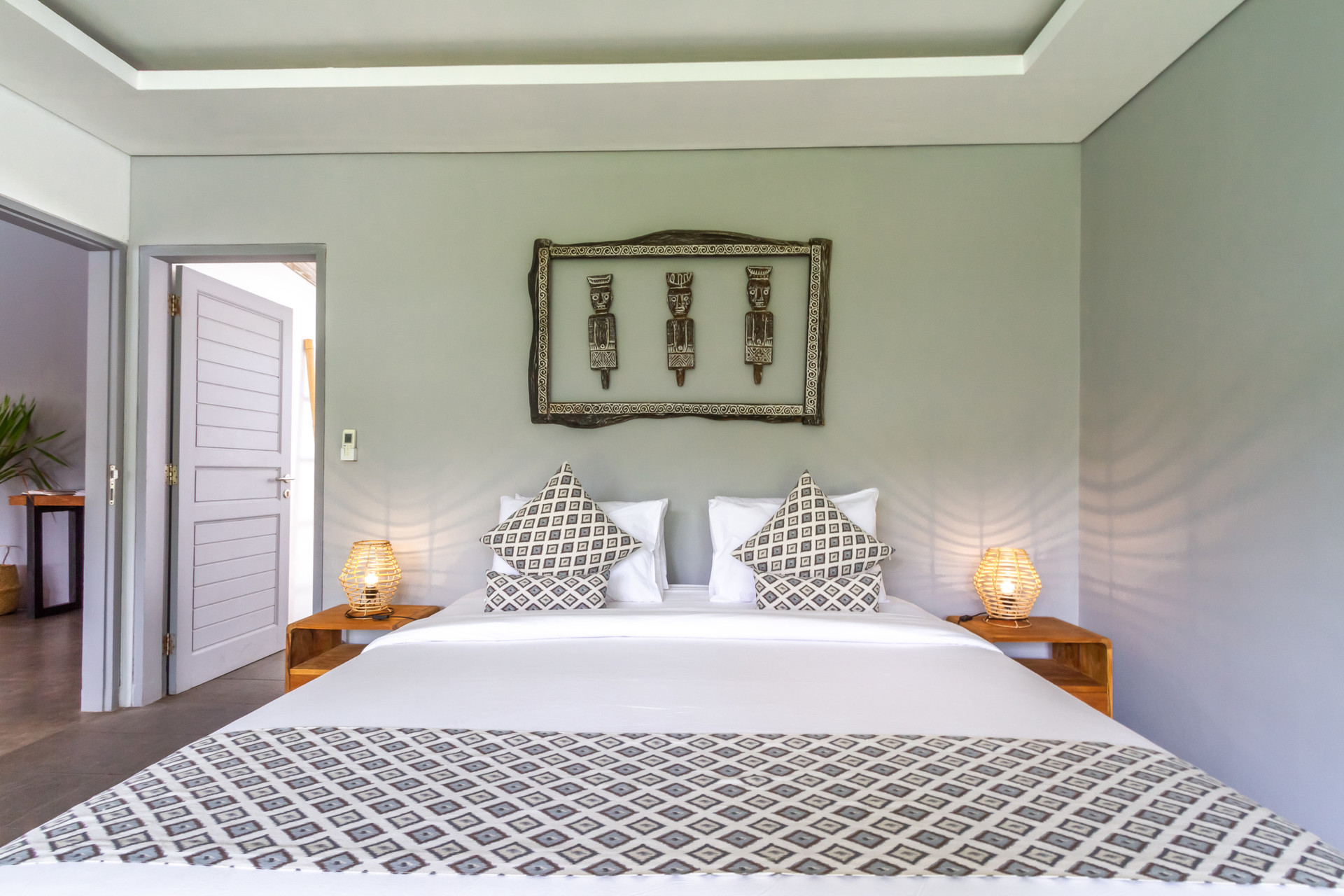 Mieten Sie Ihre 5-Sterne-Privatvilla in Seminyak, Bali Villa 1153