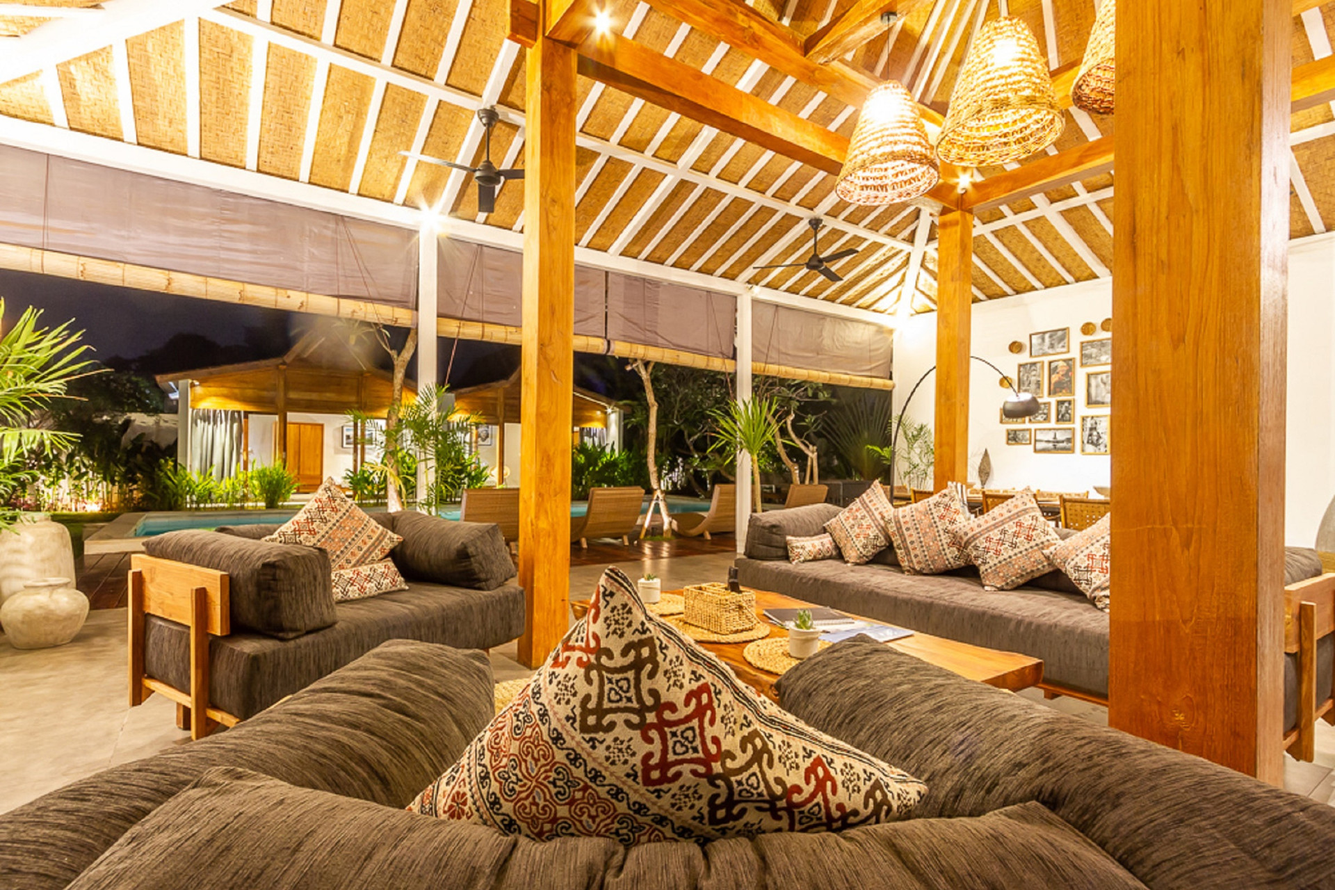 Mieten Sie Ihre 5-Sterne-Privatvilla in Seminyak, Bali Villa 1153