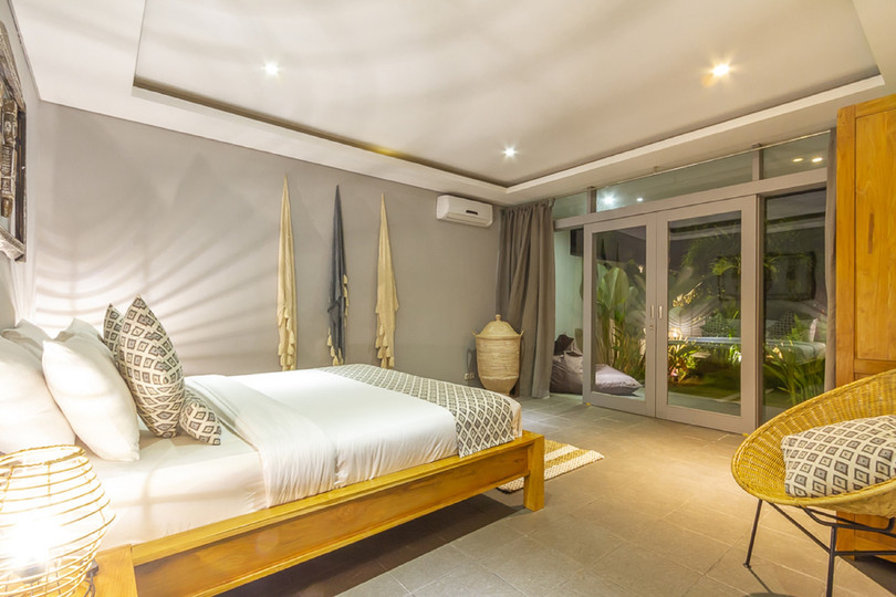 Mieten Sie Ihre 5-Sterne-Privatvilla in Seminyak, Bali Villa 1153