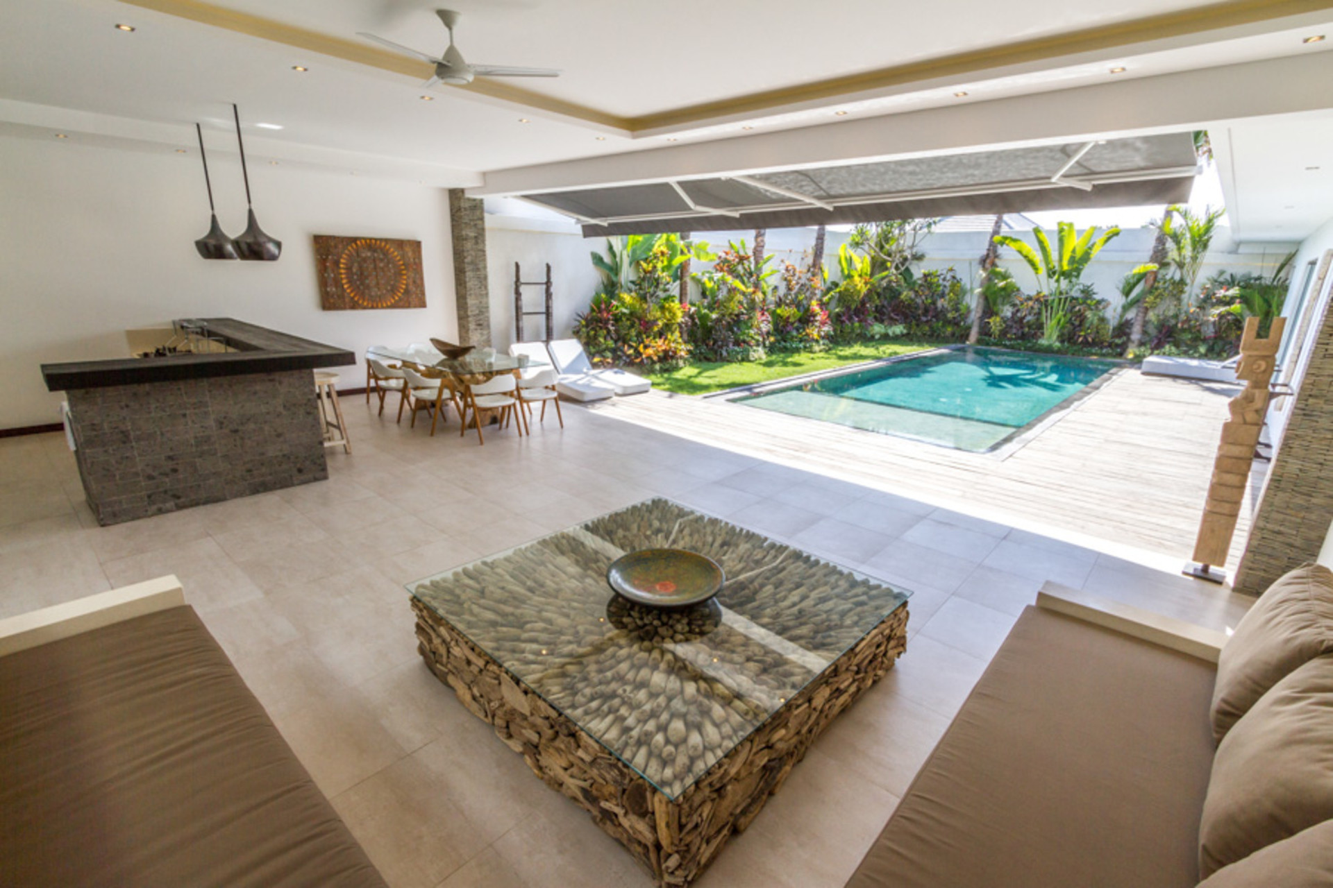 Luxuriöse Villa mit 3 Schlafzimmern in der Nähe der Sehenswürdigkeiten von Seminyak, Bali Villa 1157