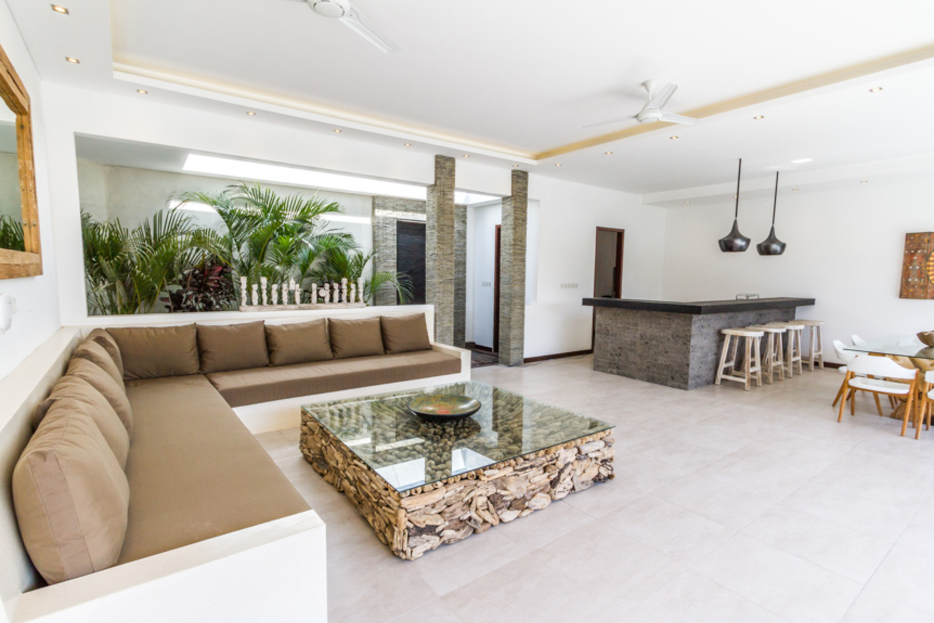 Luxuriöse Villa mit 3 Schlafzimmern in der Nähe der Sehenswürdigkeiten von Seminyak, Bali Villa 1157