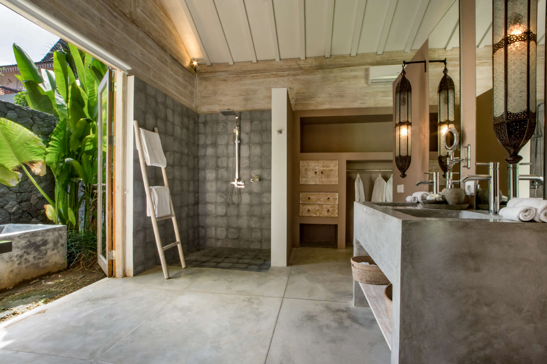 Genießen Sie den Urlaub Ihres Lebens und mieten Sie Ihre eigene 5-Sterne-Privatvilla zum besten Preis in Kerobokan, Villa Bali 2008