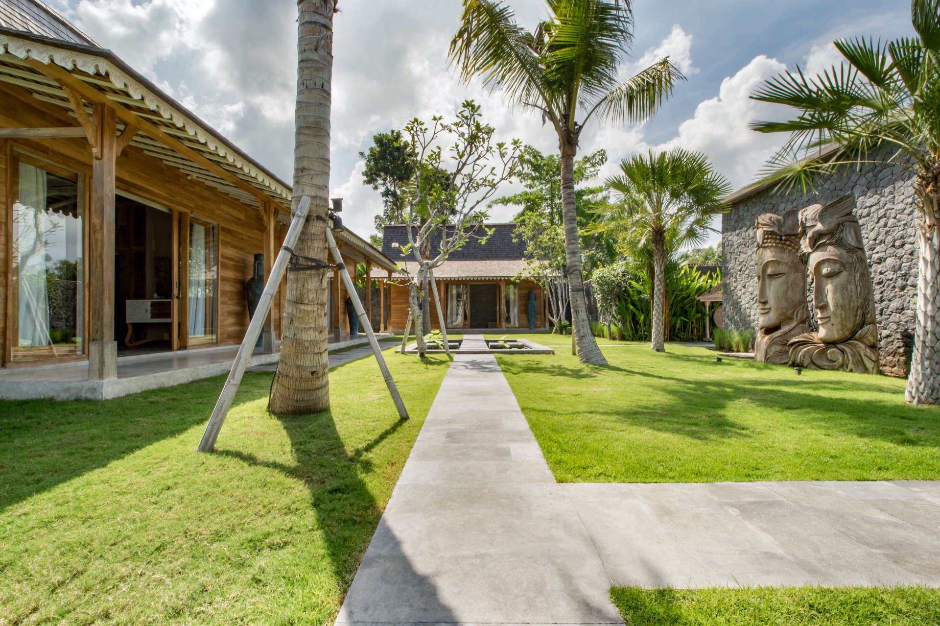 Genießen Sie den Urlaub Ihres Lebens und mieten Sie Ihre eigene 5-Sterne-Privatvilla zum besten Preis in Kerobokan, Villa Bali 2008