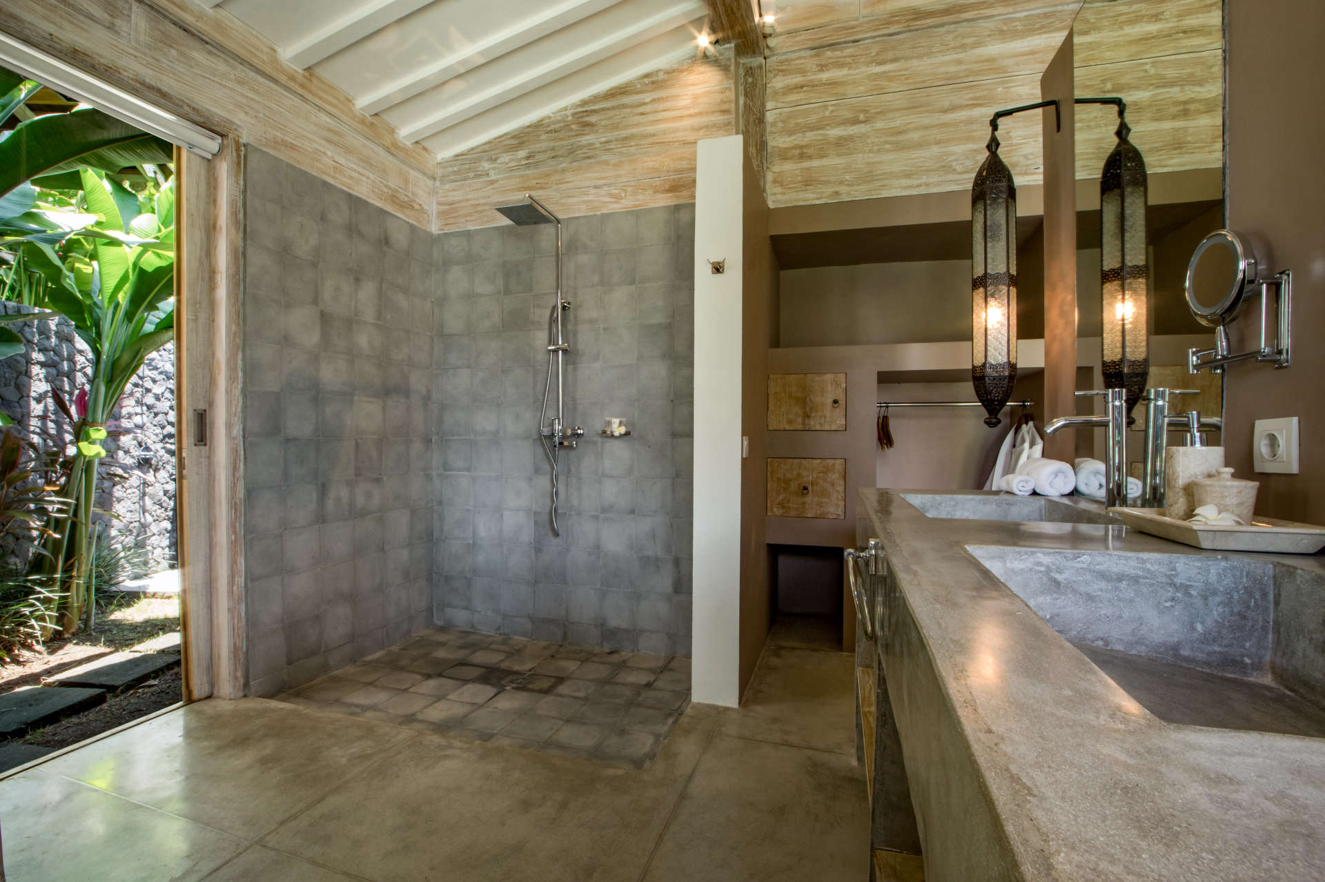 Genießen Sie den Urlaub Ihres Lebens und mieten Sie Ihre eigene 5-Sterne-Privatvilla zum besten Preis in Kerobokan, Villa Bali 2008