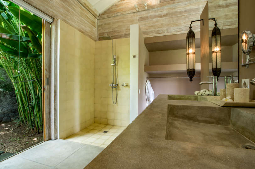Genießen Sie den Urlaub Ihres Lebens und mieten Sie Ihre eigene 5-Sterne-Privatvilla zum besten Preis in Kerobokan, Villa Bali 2008