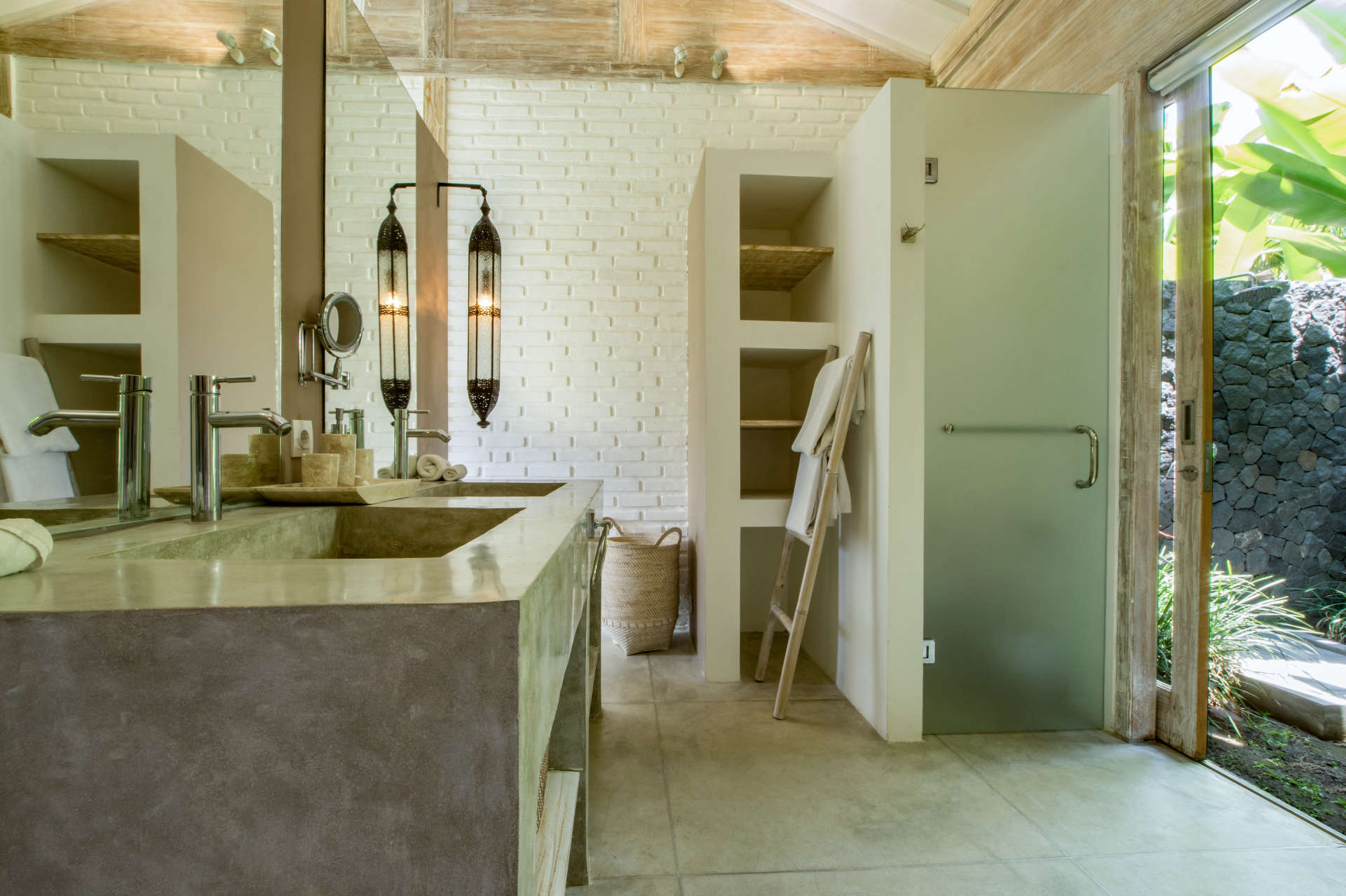 Genießen Sie den Urlaub Ihres Lebens und mieten Sie Ihre eigene 5-Sterne-Privatvilla zum besten Preis in Kerobokan, Villa Bali 2008