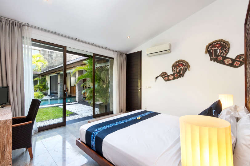 Wunderschöne 5-Sterne-Ferienvilla in erstklassiger Lage in Seminyak. Buchen Sie frühzeitig, um Ihre Daten zu sichern, Villa Bali 2016