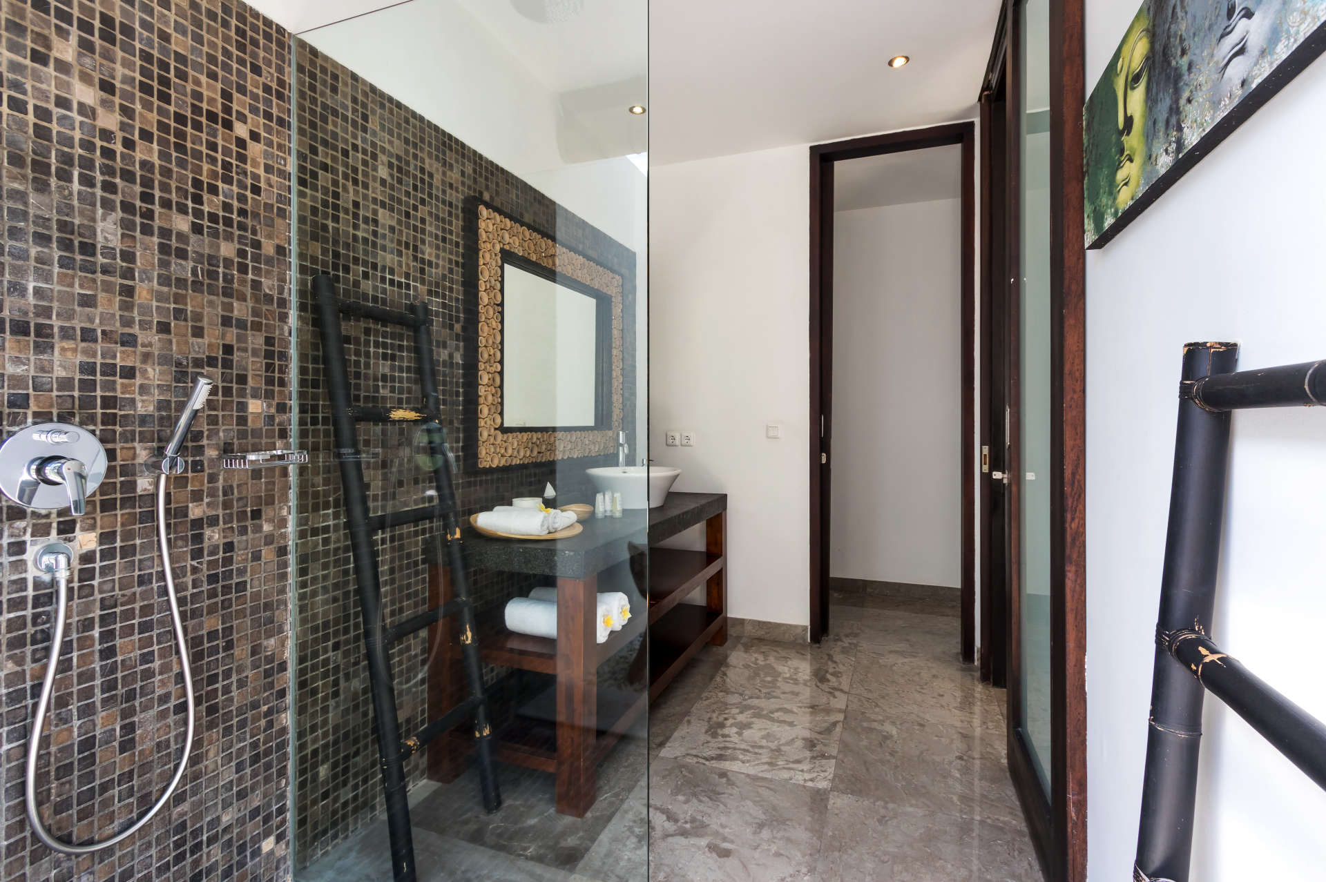 Wunderschöne 5-Sterne-Ferienvilla in erstklassiger Lage in Seminyak. Buchen Sie frühzeitig, um Ihre Daten zu sichern, Villa Bali 2016