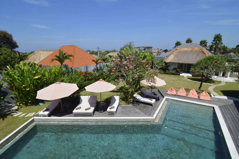 Mieten Sie Ihre eigene 5-Sterne-Privatvilla zum besten Preis in Canggu, Villa Bali 2018