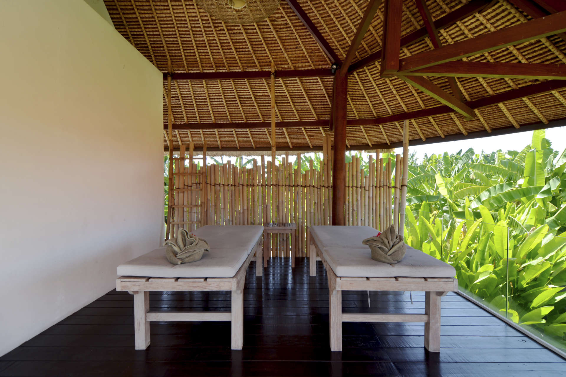 Mieten Sie Ihre eigene 5-Sterne-Privatvilla zum besten Preis in Canggu, Villa Bali 2018