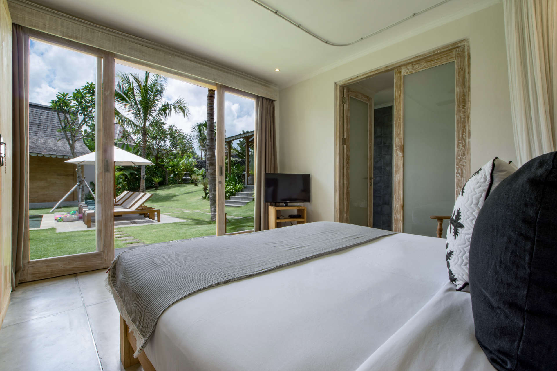 Luxuriöse Villa mit 5 Schlafzimmern und privatem Pool, Bali Villa 2022