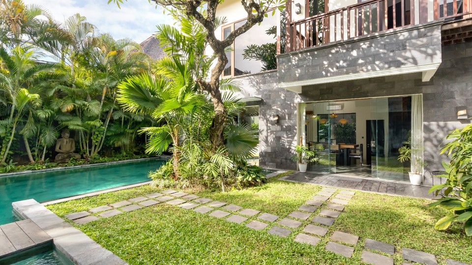 Mieten Sie eine Luxusvilla auf Bali in Strandnähe, Bali Villa 2024