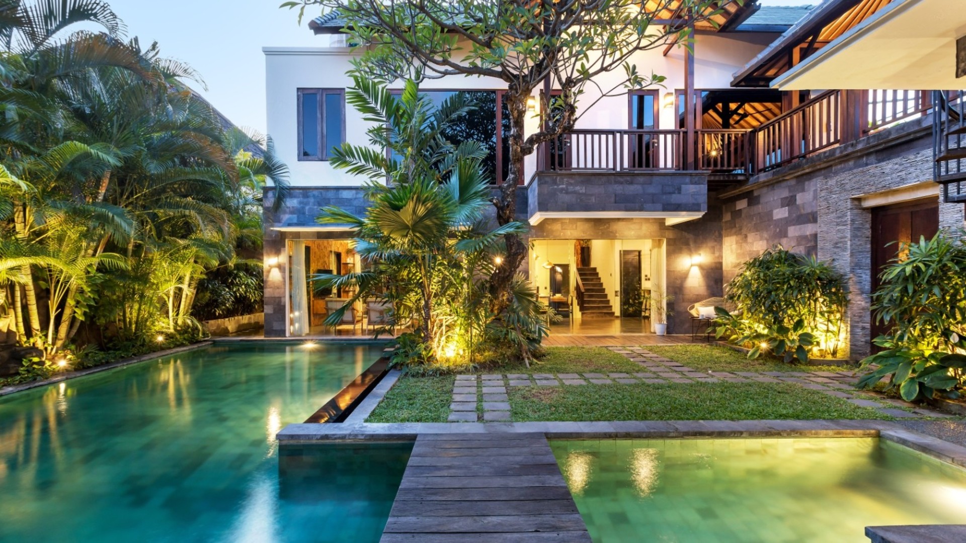 Mieten Sie eine Luxusvilla auf Bali in Strandnähe, Bali Villa 2024