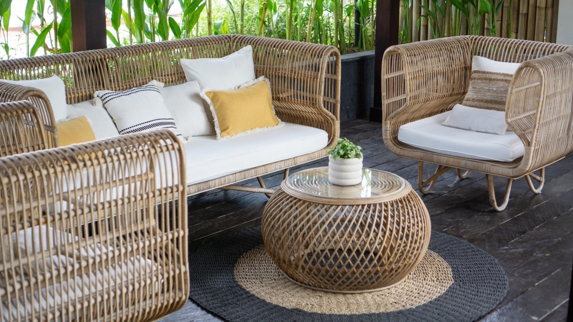 Mieten Sie eine Luxusvilla auf Bali in Strandnähe, Bali Villa 2024