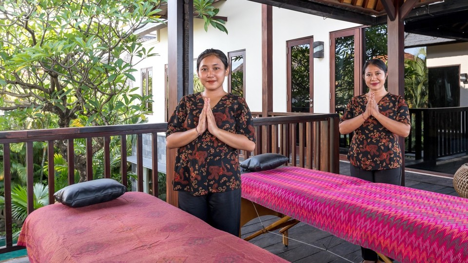 Mieten Sie eine Luxusvilla auf Bali in Strandnähe, Bali Villa 2024