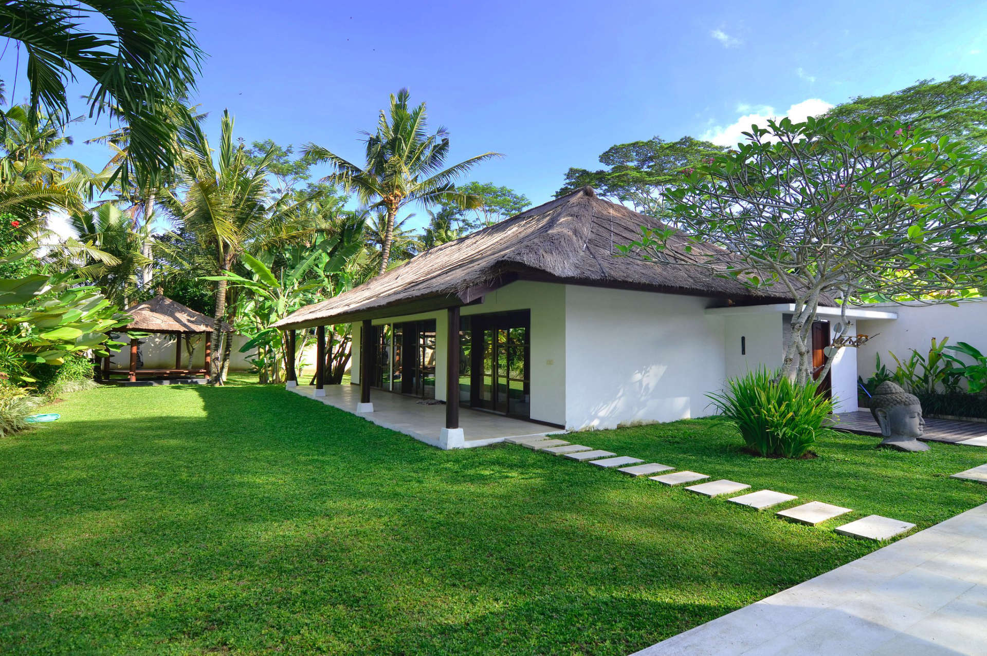 Stellen Sie sich vor: Genießen Sie Ihren Urlaub in einer luxuriösen 5-Sterne-Villa in Ubud, Villa Bali 2032
