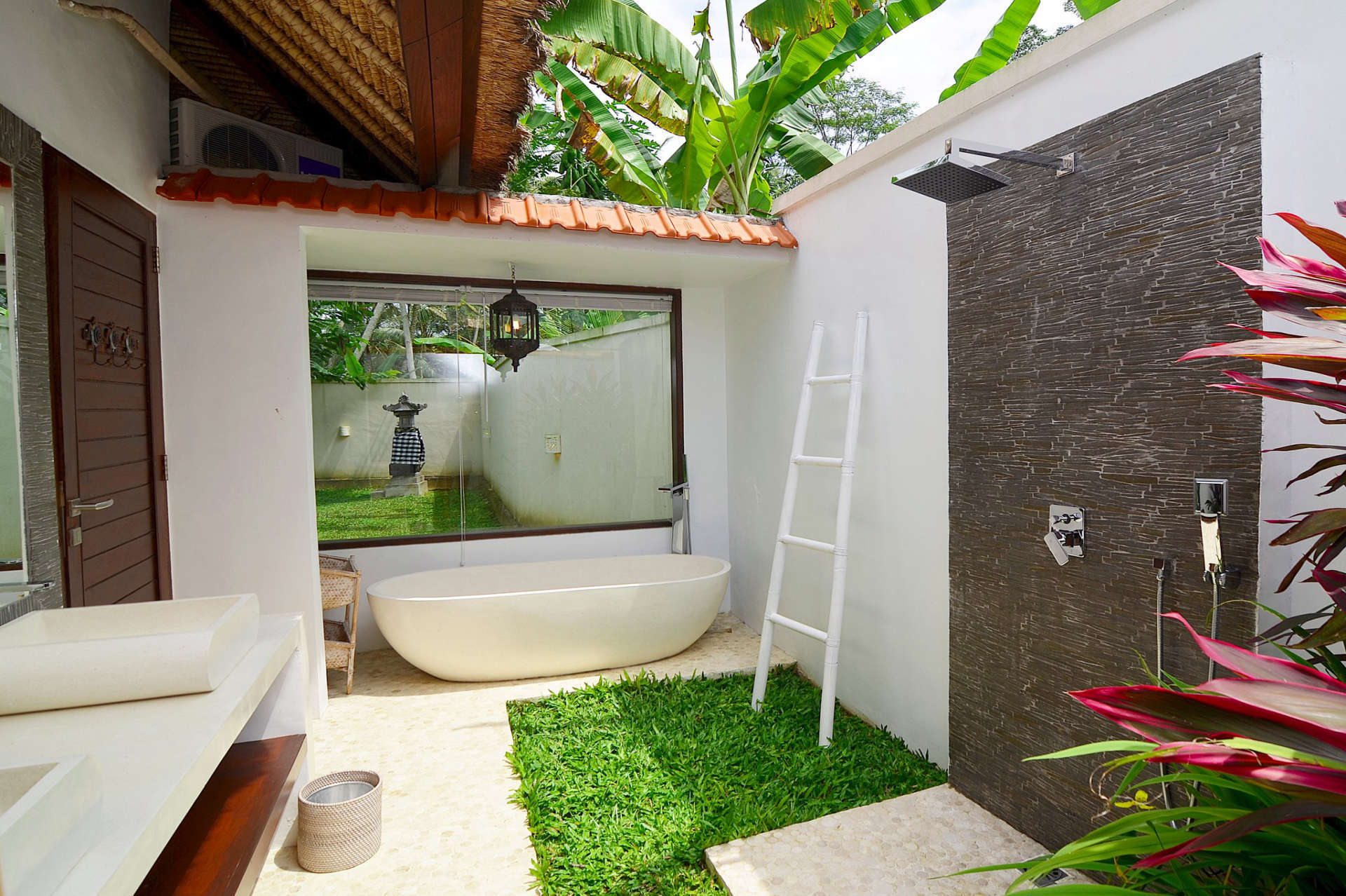 Stellen Sie sich vor: Genießen Sie Ihren Urlaub in einer luxuriösen 5-Sterne-Villa in Ubud, Villa Bali 2032