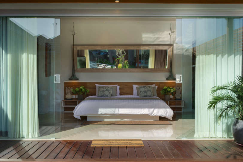 Stellen Sie sich vor, Ihre Familie mietet eine luxuriöse Ferienvilla in der Nähe der Hauptattraktionen von Seminyak, Villa Bali 2043