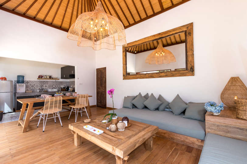 Wunderschöne 5-Sterne-Ferienvilla in bester Lage in Seminyak, Villa Bali 2046