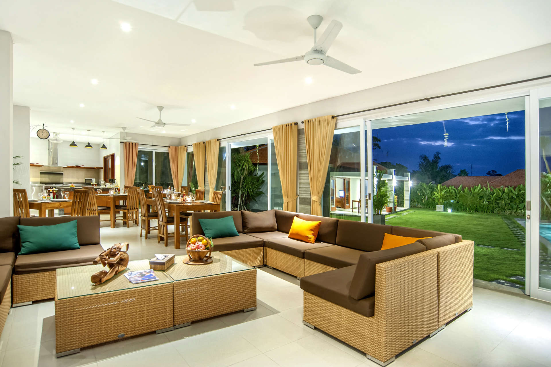Mieten Sie eine Luxusvilla auf Bali in Strandnähe, Bali Villa 2054