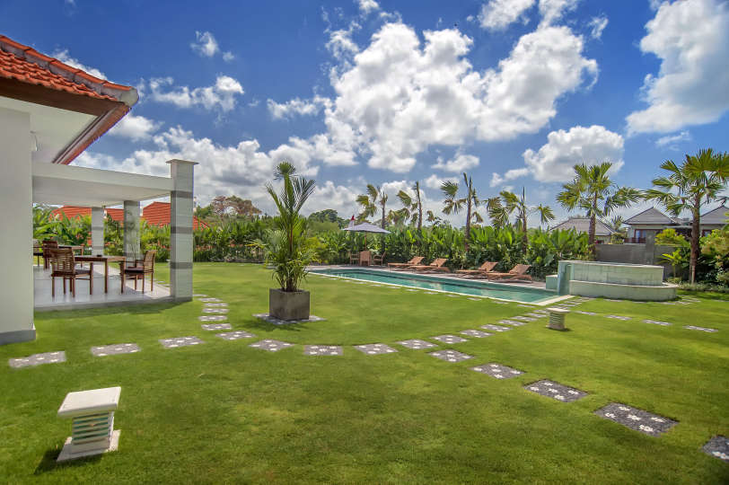Mieten Sie eine Luxusvilla auf Bali in Strandnähe, Bali Villa 2054