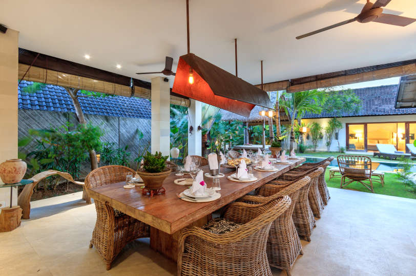 Luxuriöse Villa mit 5 Schlafzimmern und privatem Pool, Bali Villa 2055