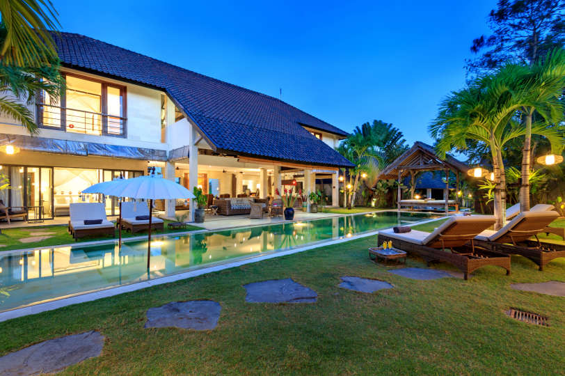 Luxuriöse Villa mit 5 Schlafzimmern und privatem Pool, Bali Villa 2055