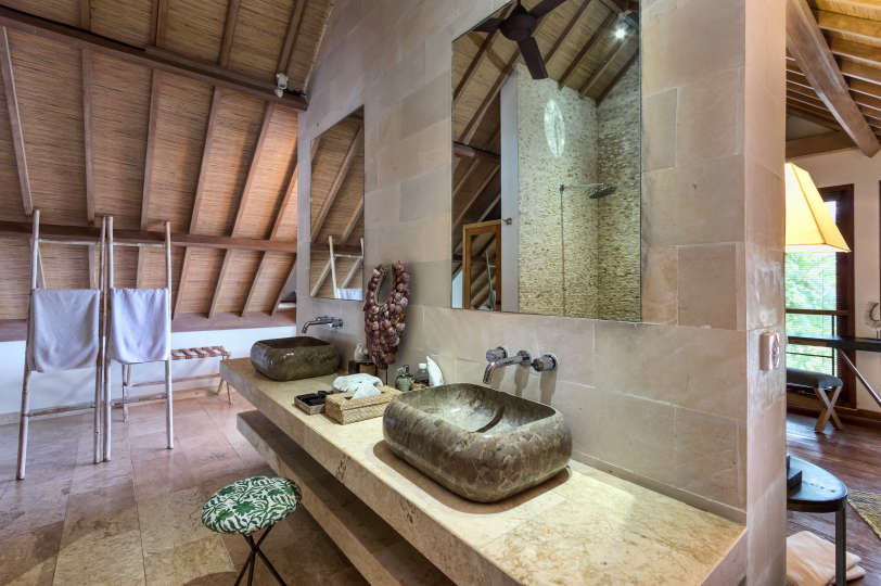 5-Sterne-Villa auf Bali, nur wenige Minuten vom Strand entfernt, Bali Villa 2056