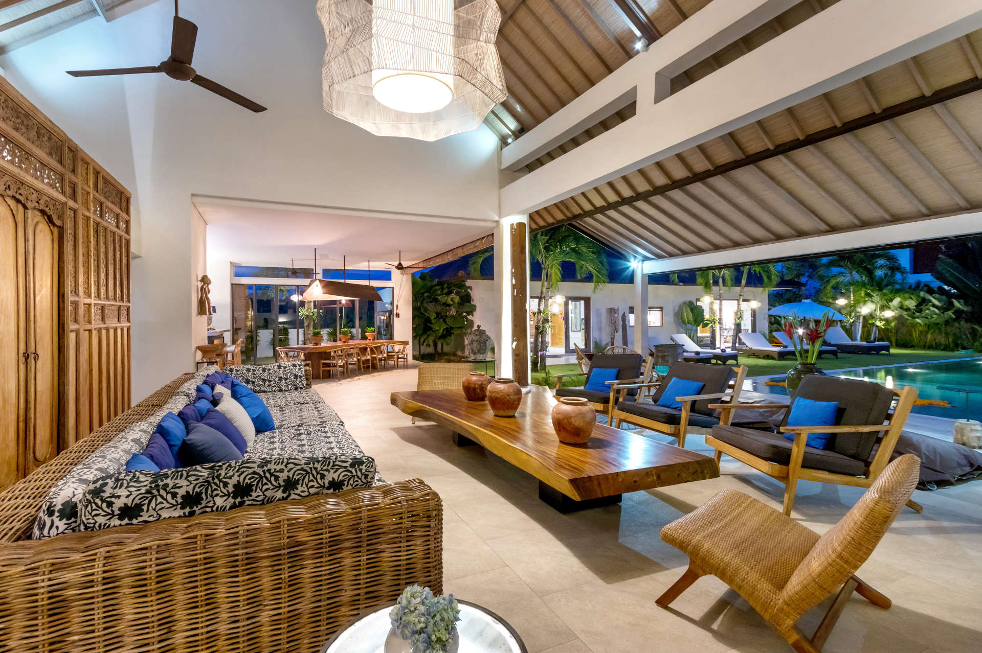 5-Sterne-Villa auf Bali, nur wenige Minuten vom Strand entfernt, Bali Villa 2056