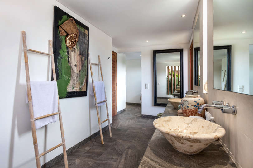 5-Sterne-Villa auf Bali, nur wenige Minuten vom Strand entfernt, Bali Villa 2056