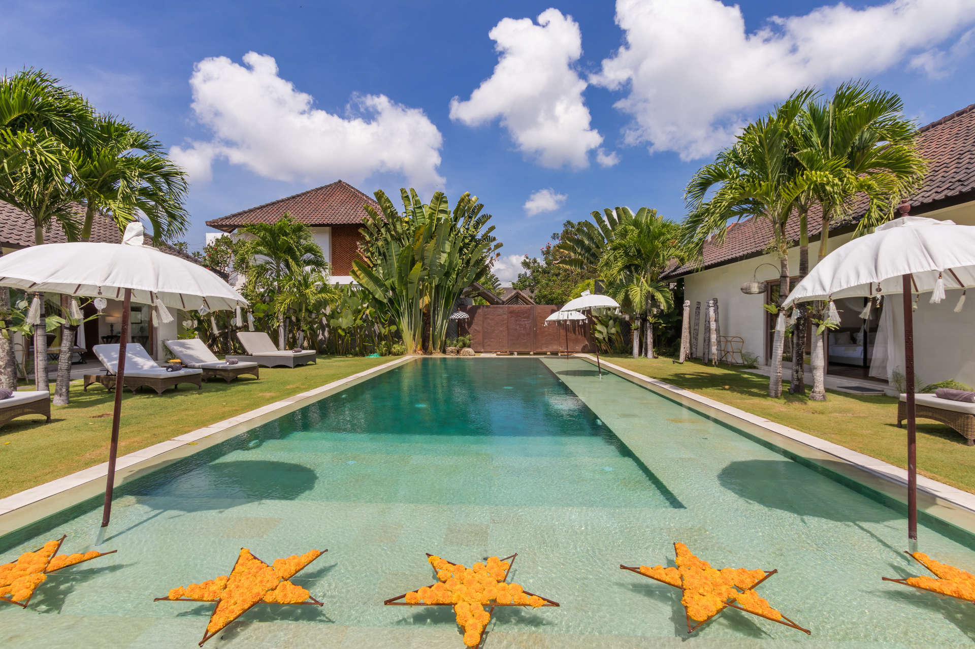5-Sterne-Villa auf Bali, nur wenige Minuten vom Strand entfernt, Bali Villa 2056