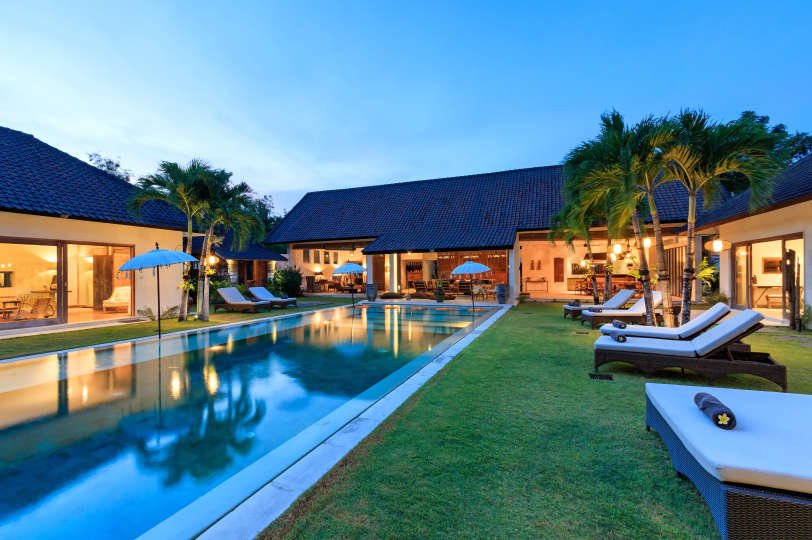 5-Sterne-Villa auf Bali, nur wenige Minuten vom Strand entfernt, Bali Villa 2056