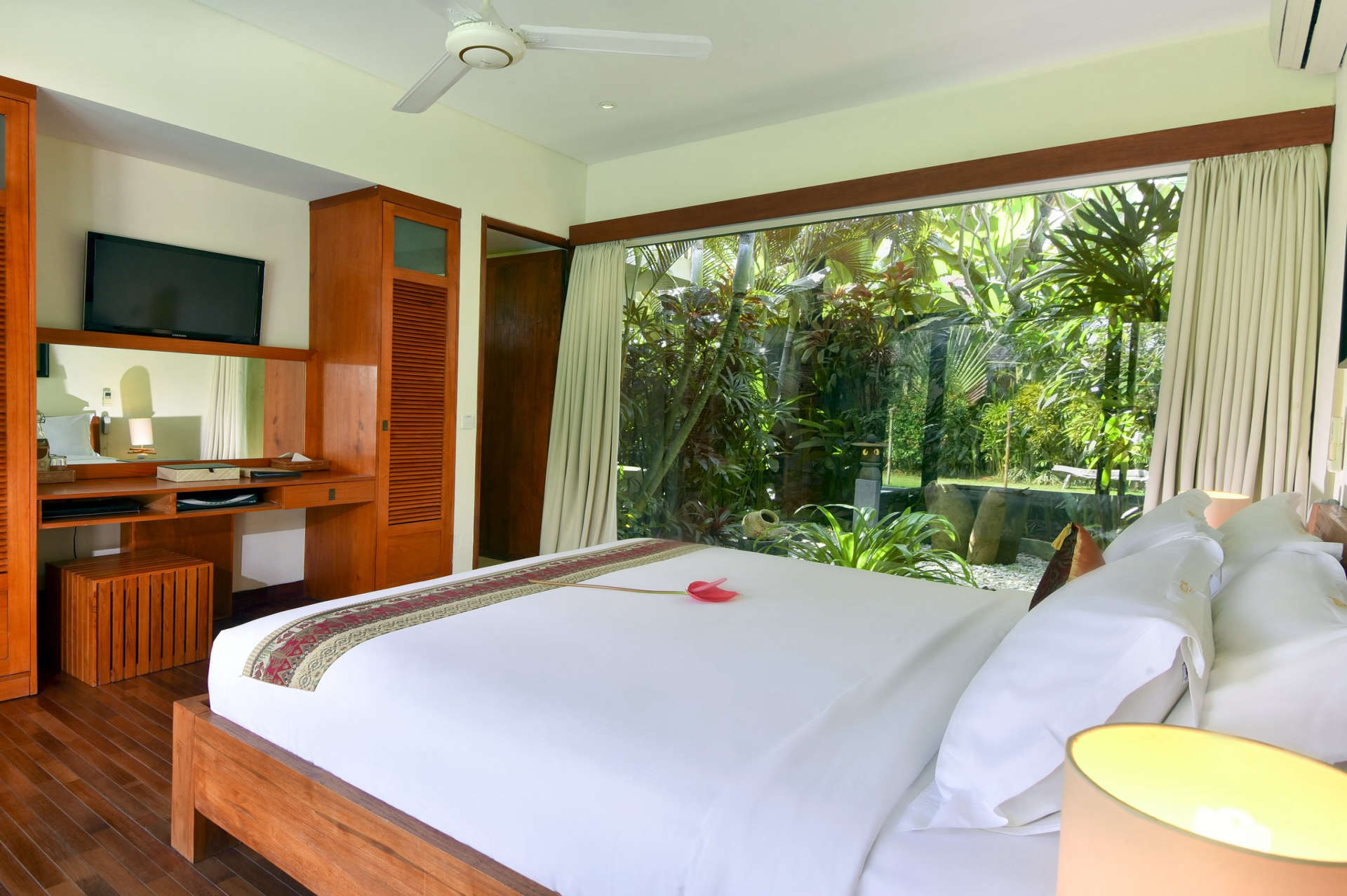 5-Sterne-Villa auf Bali, nur wenige Minuten vom Strand entfernt, Bali Villa 2064