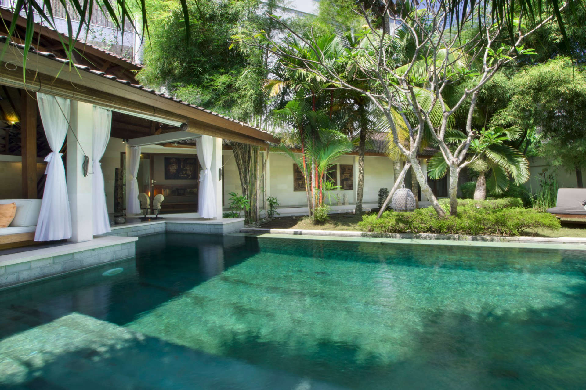 5-Sterne-Villa auf Bali, nur wenige Minuten vom Strand entfernt, Bali Villa 2065