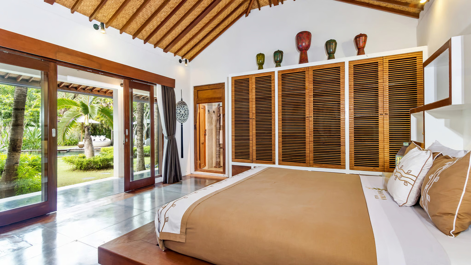 5-Sterne-Villa auf Bali, nur wenige Minuten vom Strand entfernt, Bali Villa 2065