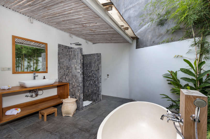 Luxuriöse Villa mit 4 Schlafzimmern und privatem Pool, Bali Villa 2067