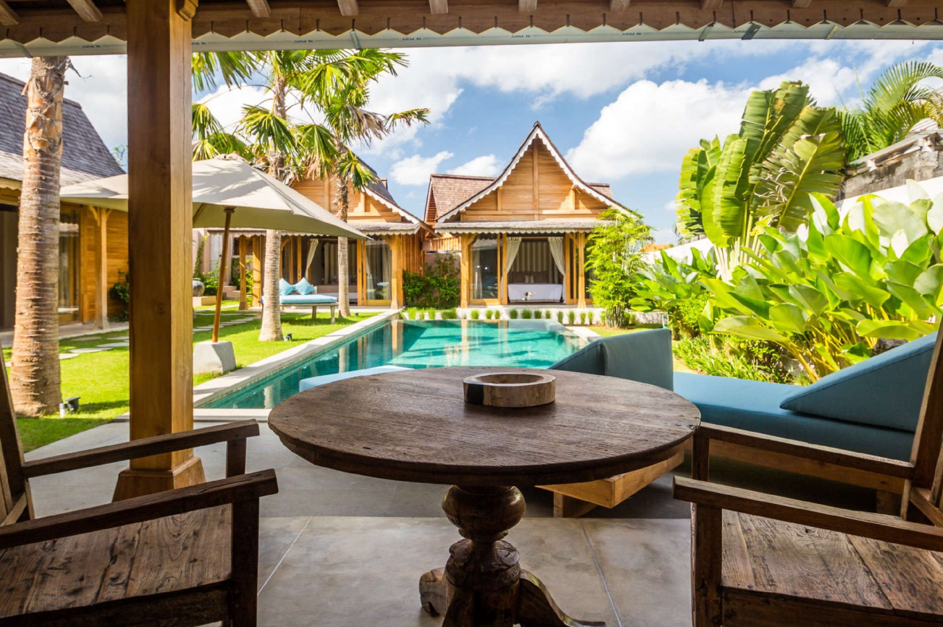 Stellen Sie sich vor: Genießen Sie Ihren Urlaub in einer luxuriösen 5-Sterne-Villa in Kerobokan, günstiger als ein Hotel, Villa Bali 2072