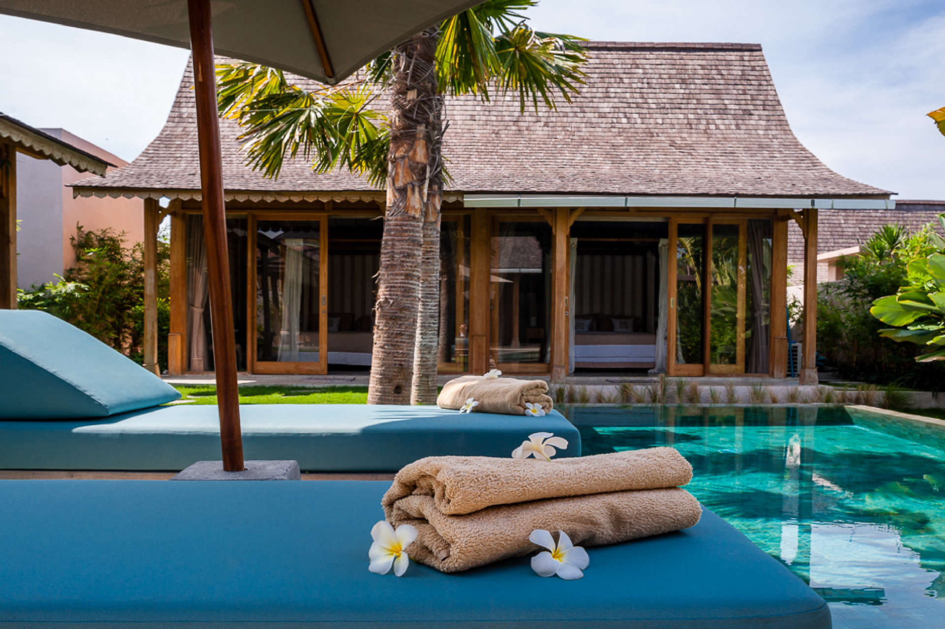Stellen Sie sich vor: Genießen Sie Ihren Urlaub in einer luxuriösen 5-Sterne-Villa in Kerobokan, günstiger als ein Hotel, Villa Bali 2072