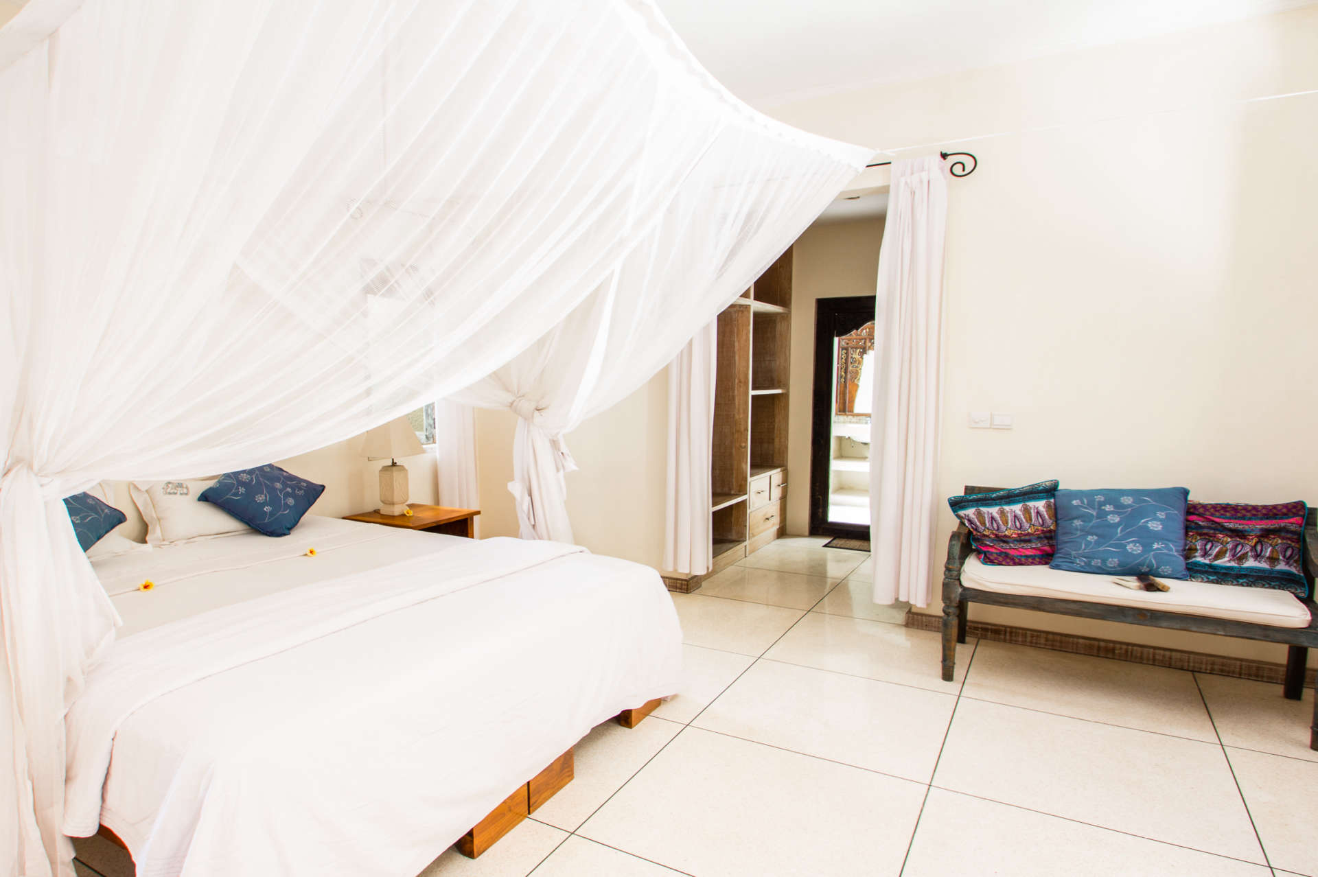 Mieten Sie eine Luxusvilla auf Bali in Strandnähe, Bali Villa 2074